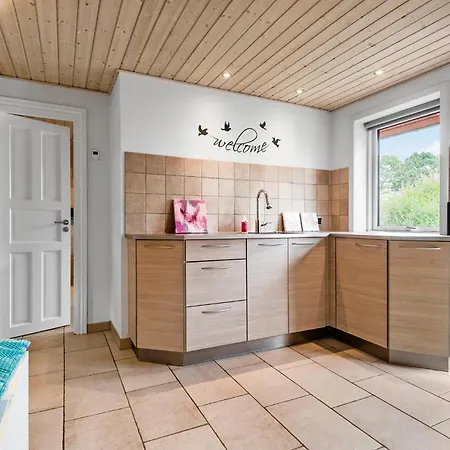 3 Bedroom Cozy In Feriehus Billund
